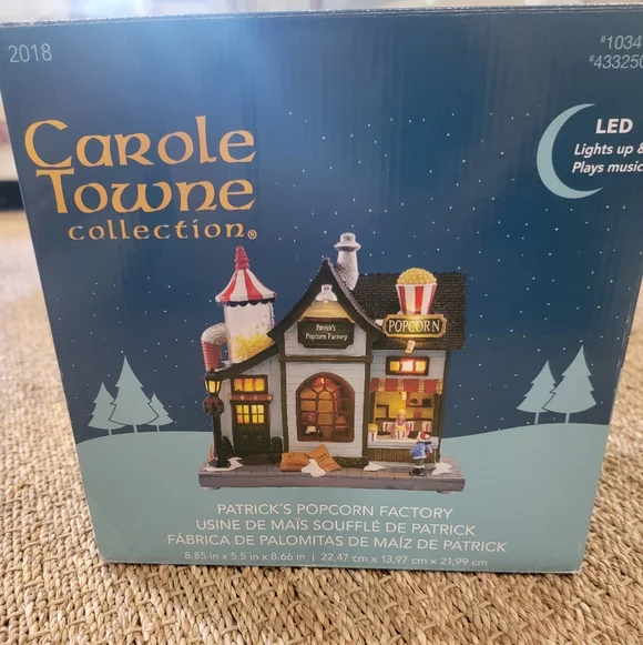 Rare 2018 Carole Towne Collection Patrick Rare 2018 Carole Towne Collection Patrick’s Popcorn Factory - main image 1